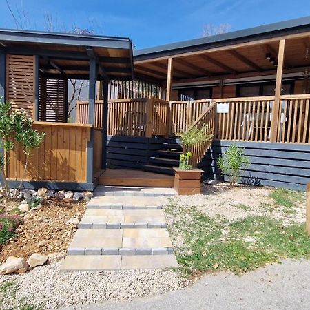 Mobile Home Kmz Селце Экстерьер фото