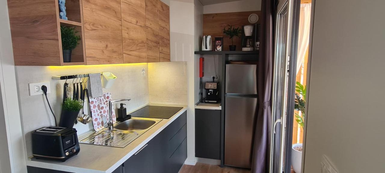 Mobile Home Kmz Селце Экстерьер фото