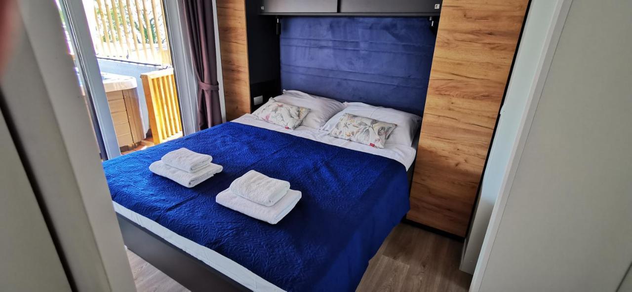 Mobile Home Kmz Селце Экстерьер фото
